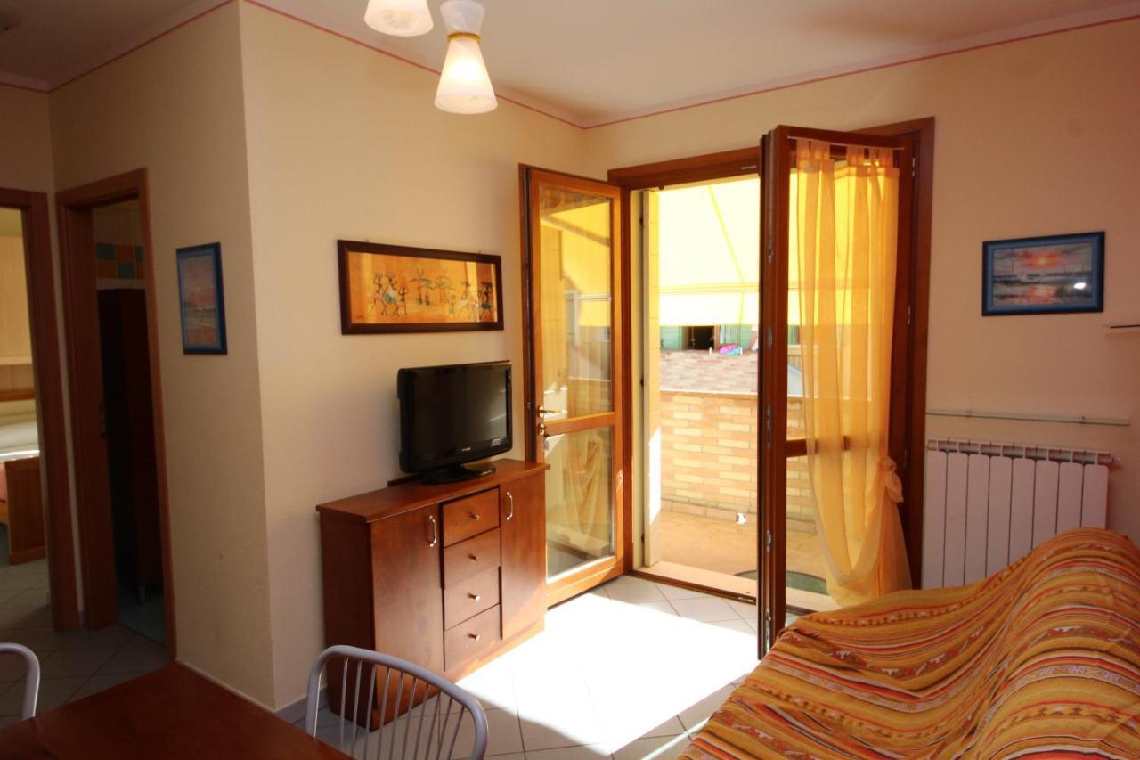 Residence Sole E Mare Appartamenti Rosolina Mare Εξωτερικό φωτογραφία