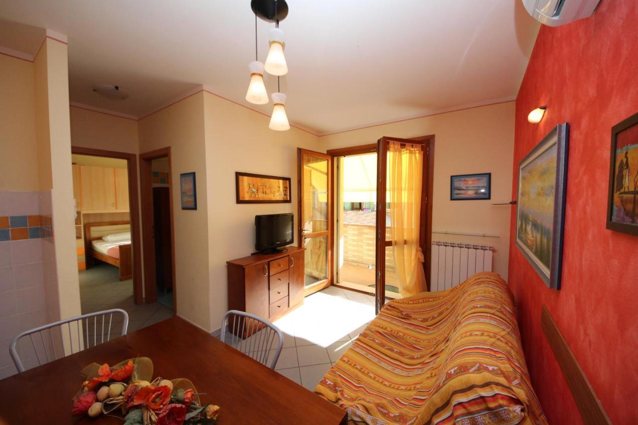 Residence Sole E Mare Appartamenti Rosolina Mare Εξωτερικό φωτογραφία